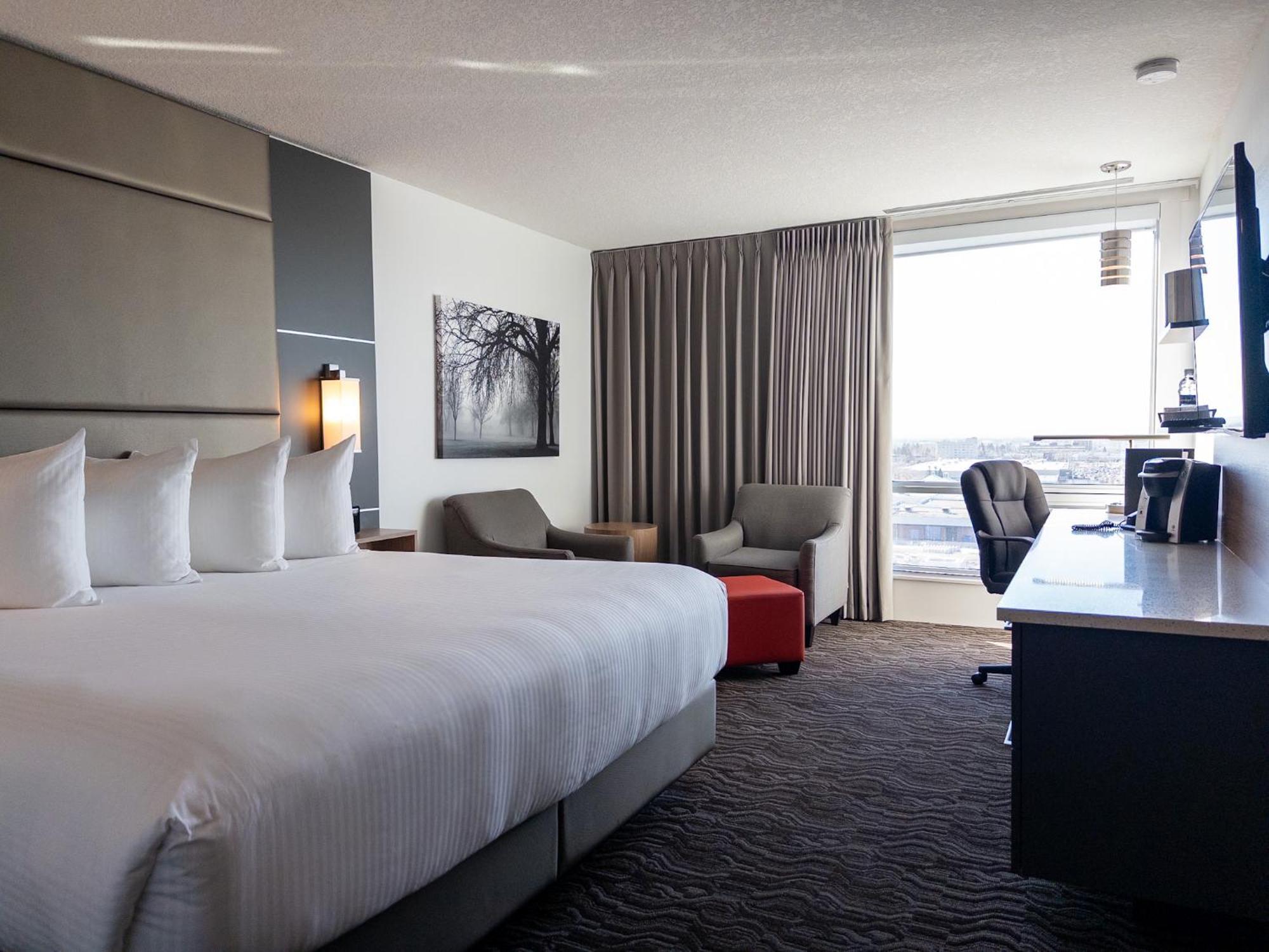 Carriage House Hotel And Conference Centre YYC Dış mekan fotoğraf
